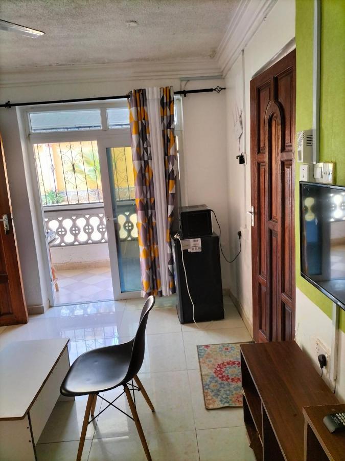 Luxurious Studio Apartments Момбаса Екстериор снимка